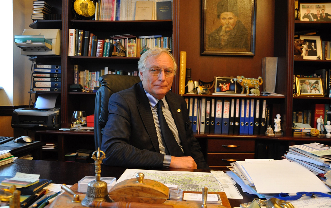 Сергій Комісаренко: В Україні потрібно вакцинувати від коронавірусу 30-35 мільйонів громадян